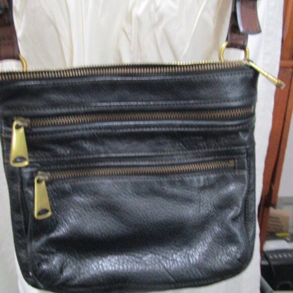 Vintage Black FOSSIL Cowhide Leather Shoulder/Crossbody Bag. - Picture 5 of 9